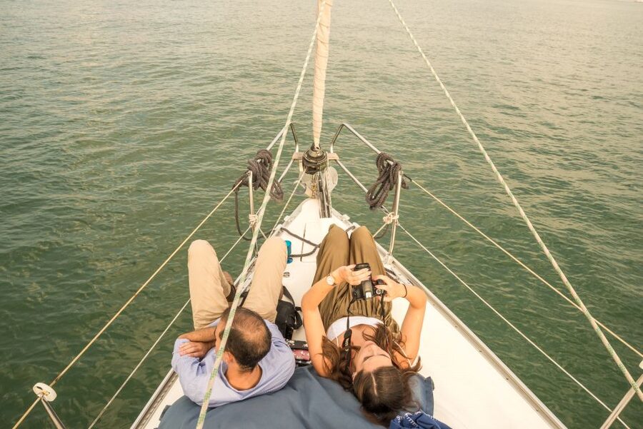 Lisbon: Private Sunset Cruise on the Tagus River with Drink - The return past the Vasco da Gama Bridge and Cristo-Rei