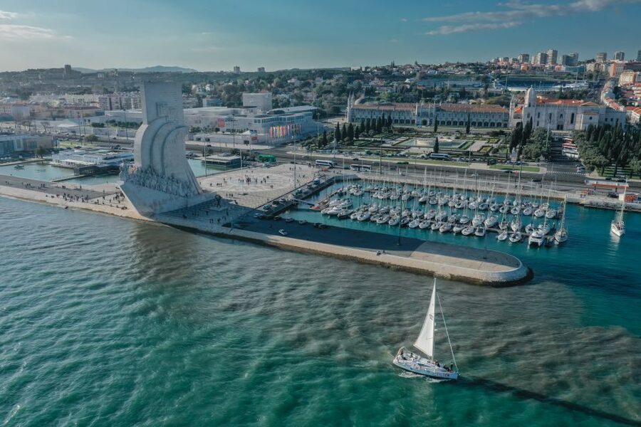 Lisbon: Private Tagus River Yacht Tour - Setting Sail From Doca do Espanhol in Alcântara