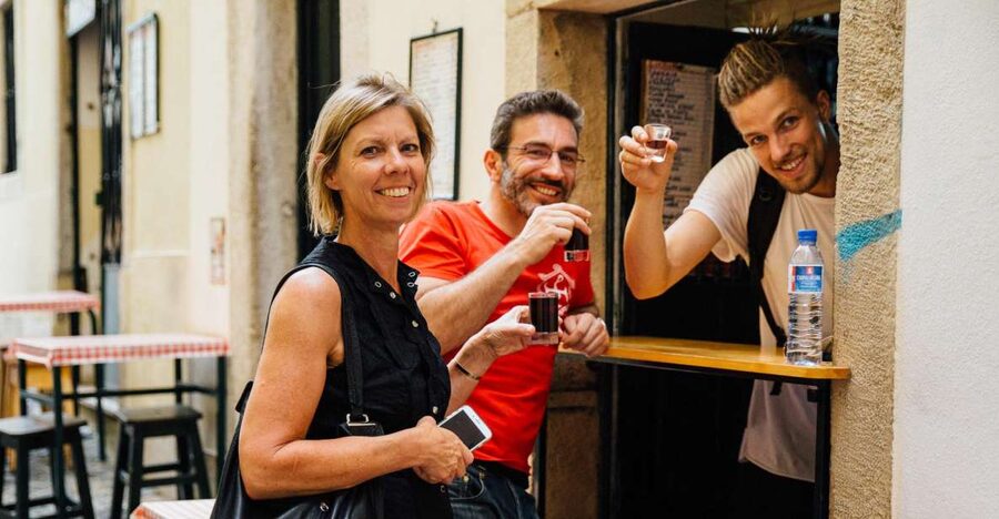 Lisbon: Private Tour with Locals – Highlights & Hidden Gems - Start above the city at São Pedro de Alcântara