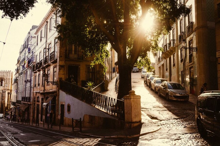 Lisbon: Private Tour with Locals – Highlights & Hidden Gems - Walking pace, timing, and what to bring