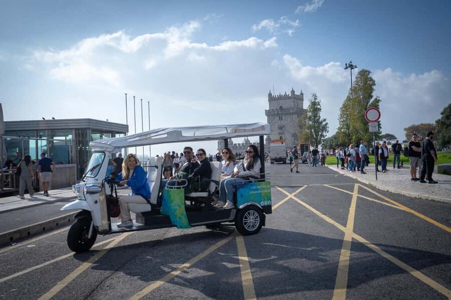 Lisbon: Private Tuk Tuk Tour with Optional Boat Cruise - The 8-hour Premium route crosses the bridge