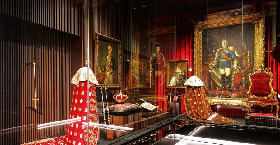 Lisbon: Royal Treasure Museum Entry Ticket - Diplomatic gifts and the Royal Chapel