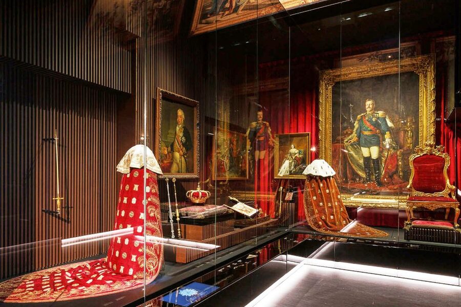 Lisbon: Royal Treasure Museum Entry Ticket - Brazilian gold and the power behind the collection