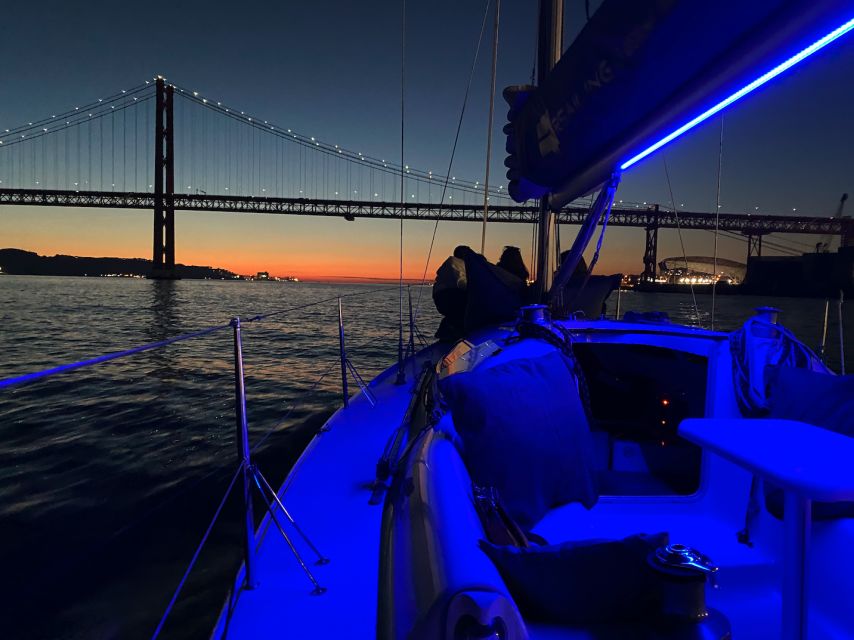 Lisbon: Sailboat Tour w/ Local Guide and Open Bar Green Wine - Weather, Clothing, and Who Should Skip It
