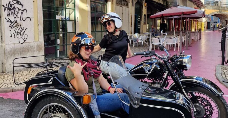Lisbon: Sidecar Tour - A Flexible Route from Alfama to Belém
