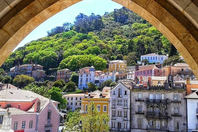 Lisbon: Sintra, Pena Palace, Cape Roca & Cascais - Guided Tour - The pace, vehicle, and group size