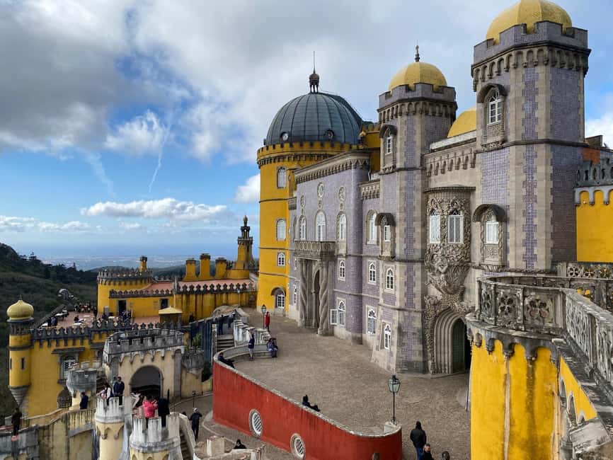Lisbon: Sintra Tour with Pena Palace and Quinta da Regaleira - Why this day trip works well from Lisbon
