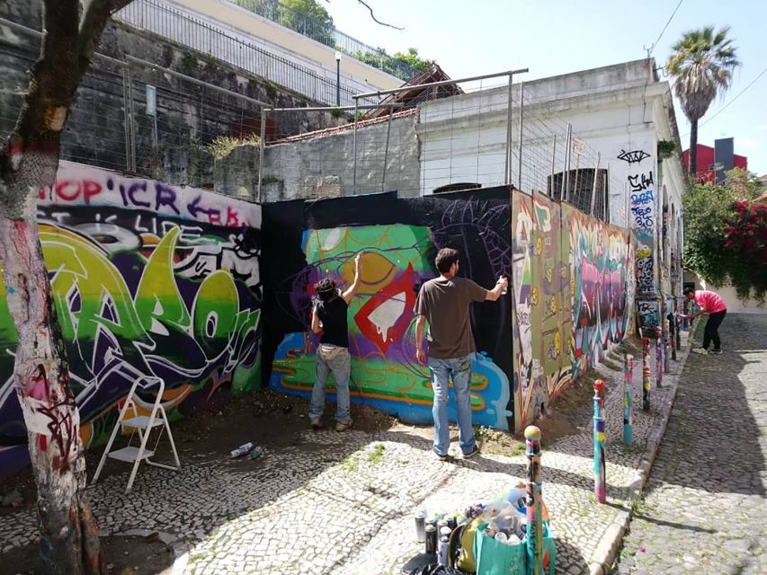 Lisbon: Street Art Walk - Key points at a glance