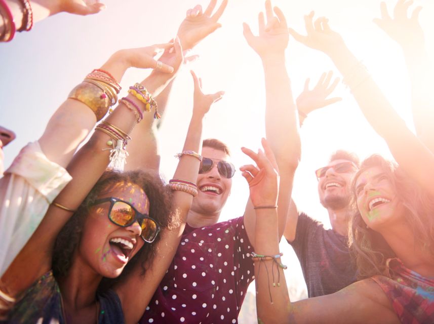 Lisbon: Sunset Boat Party Cruise with DJ and Open Bar - When the sunset becomes the main event