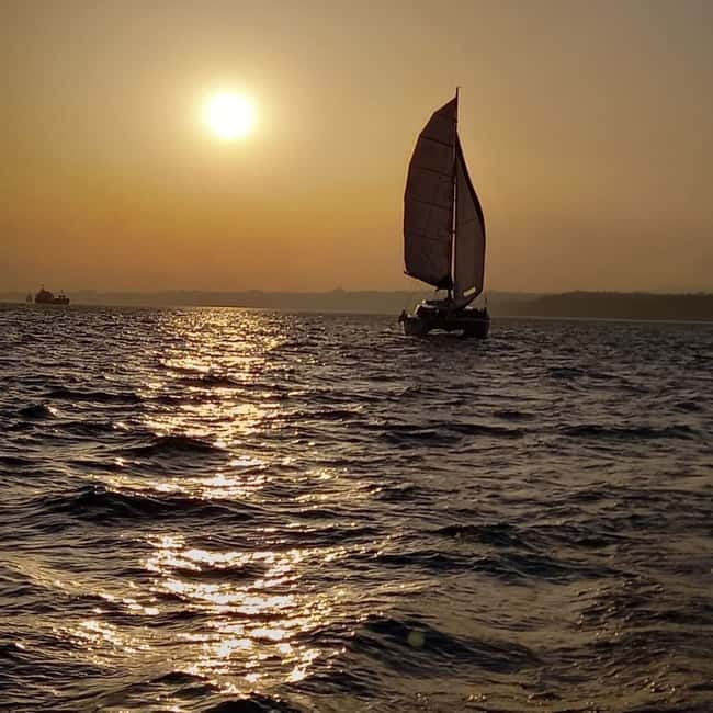 Lisbon: Sunset Catamaran Cruise with Drinks - Is $42 a fair price?