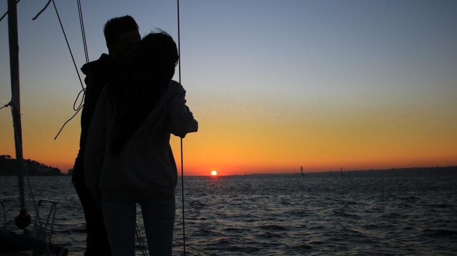 Lisbon: Sunset Cruise with Drinks and Snacks - Time Out Market and the central waterfront