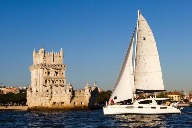Lisbon: Sunset Cruise With Drinks on Spacious Yacht - The two-hour route, from Alfama to Belém