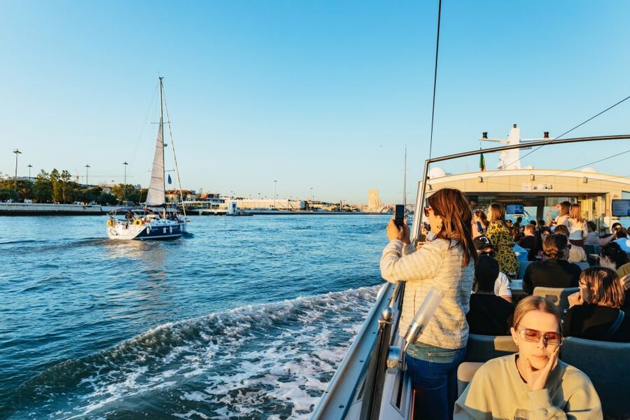 Lisbon: Sunset Cruise with Welcome Drink and Snacks - MAAT, the lighthouse, and Belém