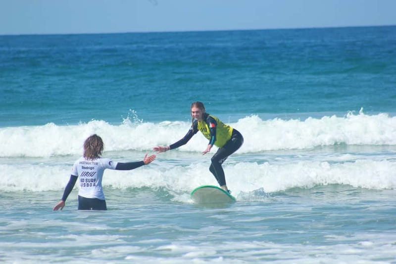 Lisbon: The Surf Instructor - surf lessons with transfer - Instructors who teach with patience