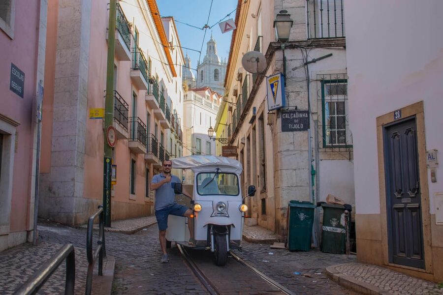 Lisbon: Tuk-Tuk Tour in French or German w/True Local Guide - Pastéis de Belém Is More Than a Pastry Stop
