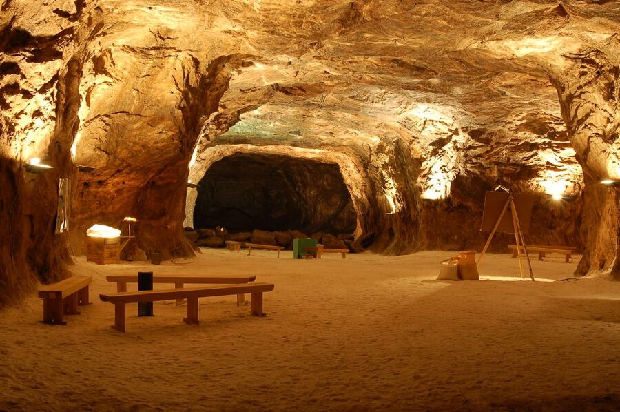 Loulé: TechSalt’s Rock-Salt Mine Tour - The small lift down to 230 meters