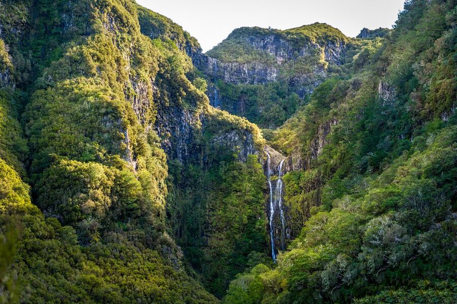 Madeira: Enjoy a Guided Levada Walk in the Rabaçal Valley - The 25 Fontes lagoon and its high cliff