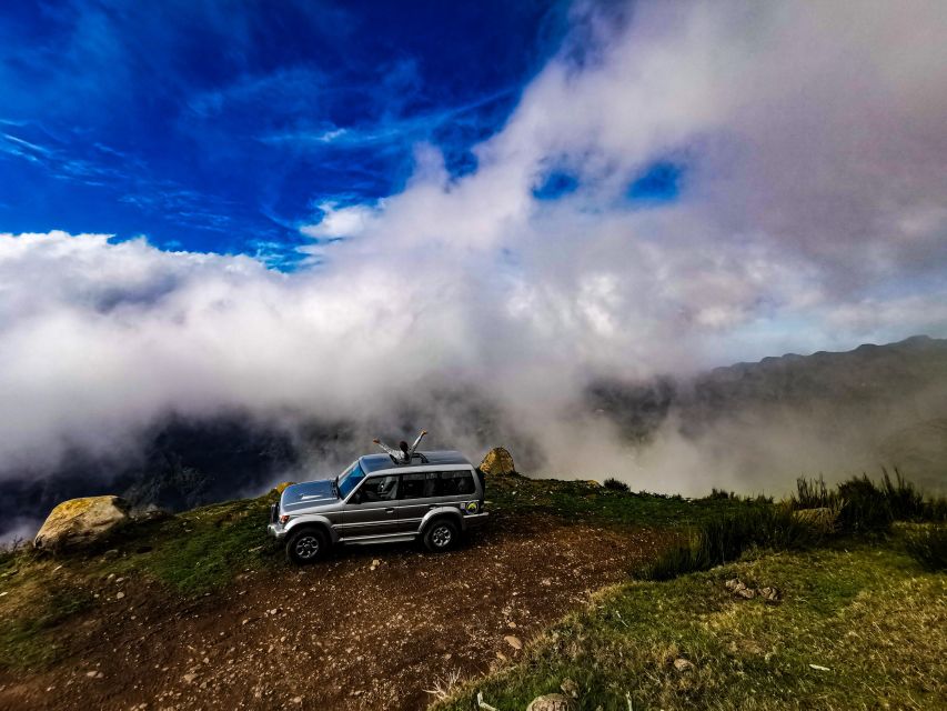 Madeira: Full-Day Jeep Tour, Natural Pools, Seixal & Fanal - Câmara de Lobos starts the day beside the sea