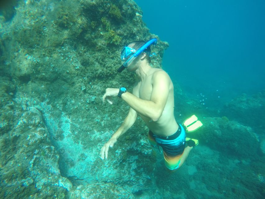 Madeira: Garajau Nature Reserve Kayak and Snorkel Tour - The 40-minute paddle toward Lazareto