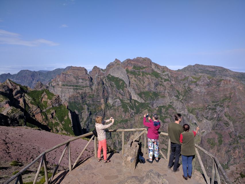 Madeira: Jeep tour Pico Areeiro, Santa Cruz and Cristo Rei - The scenic drive to Santo da Serra