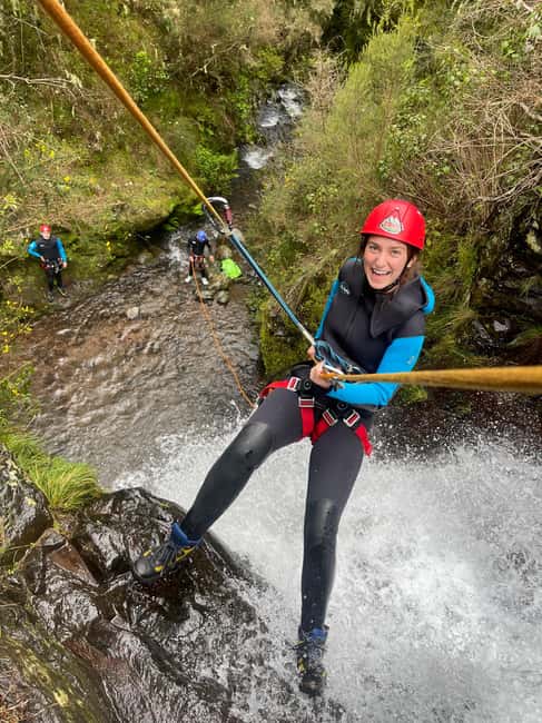 Madeira: Level-1 Canyoning Adventure - Photos, snack, and the return to Funchal