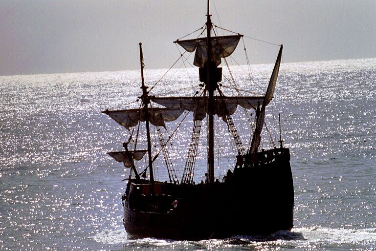 Madeira Pirate Ship: 3-Hour Boat Trip - Setting sail along Madeira’s south coast