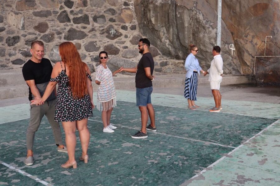 Madeira: Salsa and Bachata dance and discovery experience - Karsten Faber’s Teaching Style