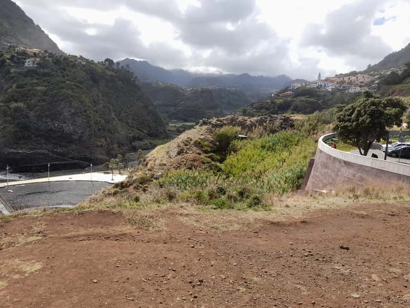 Madeira: West and East Madeira Top Highlights Tour - The guide can make or break a long day