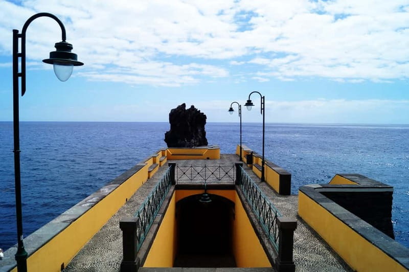 Madeira: Wet your hair in the amazing Levada Nova / Moinhos - Ponta do Sol adds a proper coastal finish