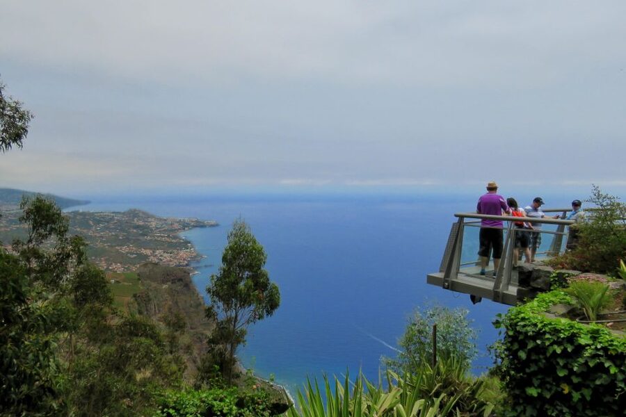 Madeira: Wine & Tapas, Cabo Girão Skywalk 4x4 Jeep Adventure - The fun part: an open-top jeep on mountain tracks