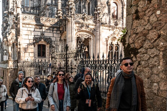 Magical Sintra Village Tour - Water, woods, and Quinta da Regaleira