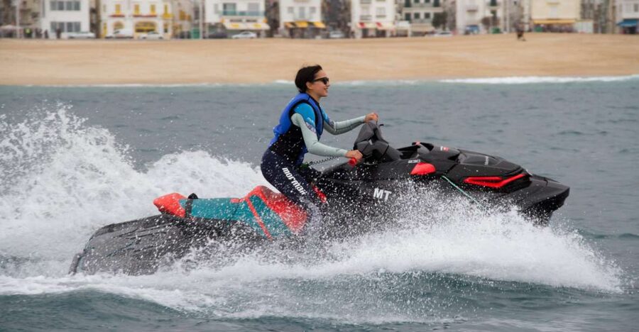 Nazaré: Jet Ski Rental - Getting started at Porto de Abrigo
