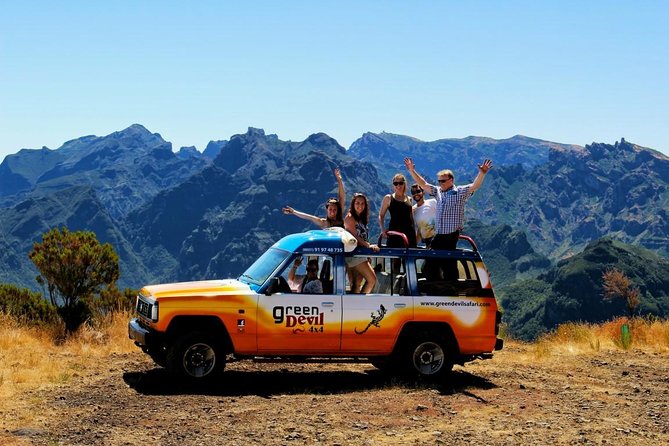 Northwest Terraces and Volcanic Pools 4x4 Full Day Tour - The guides make a real difference