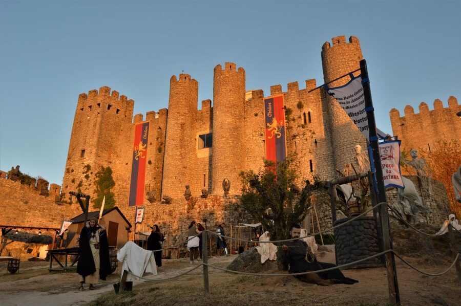 Óbidos: Medieval Tales & Secrets Spots Guided Walking Tour - The Town of the Queens