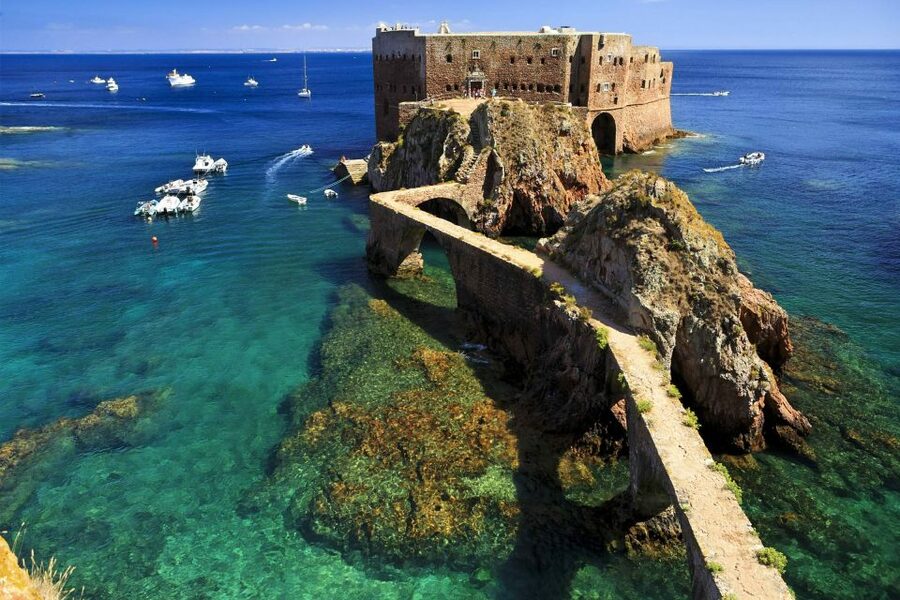 Peniche: Berlengas Island Trip, Hiking and Cave Tour - The cave cruise gives Berlenga its best angle