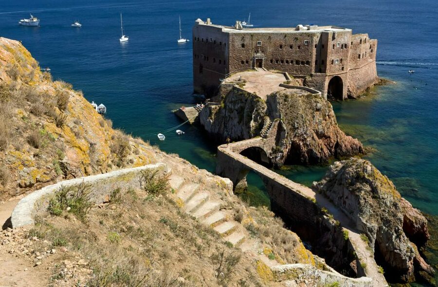 Peniche: Berlengas Roundtrip and Glass-Bottom Boat Cave Tour - Why Berlengas is worth the boat trip
