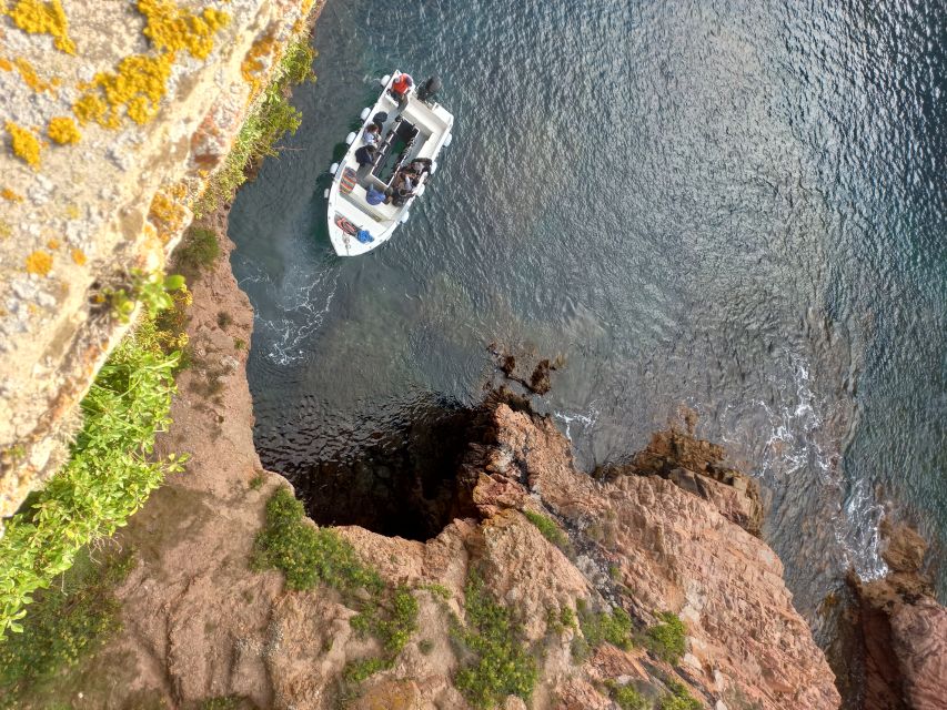 Peniche: Berlengas Roundtrip and Glass-Bottom Boat Cave Tour - What the scenery gives you