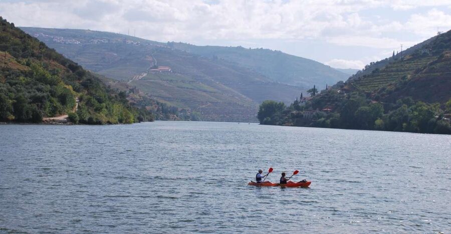 Pinhão: 4 Hour Douro Valley Kayak Rental - The quieter route near the main river