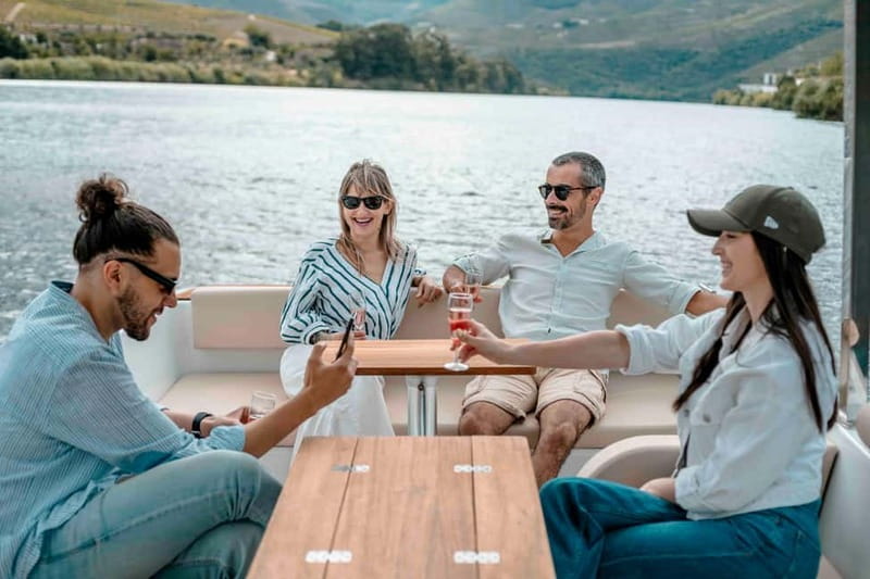 Pinhão: Douro River Solar Boat Tour with Wine Tasting - Comfort, weather, and what to bring
