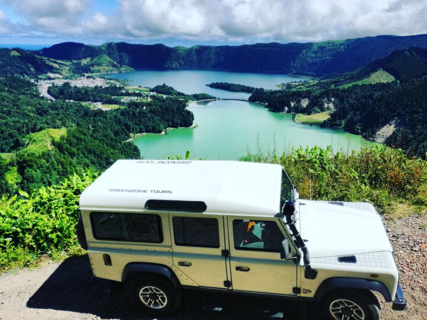 Ponta Delgada: Full-Day Sete Cidades 4X4 Tour with Lunch - Afternoon at Lagoa do Fogo and Pico da Barrosa