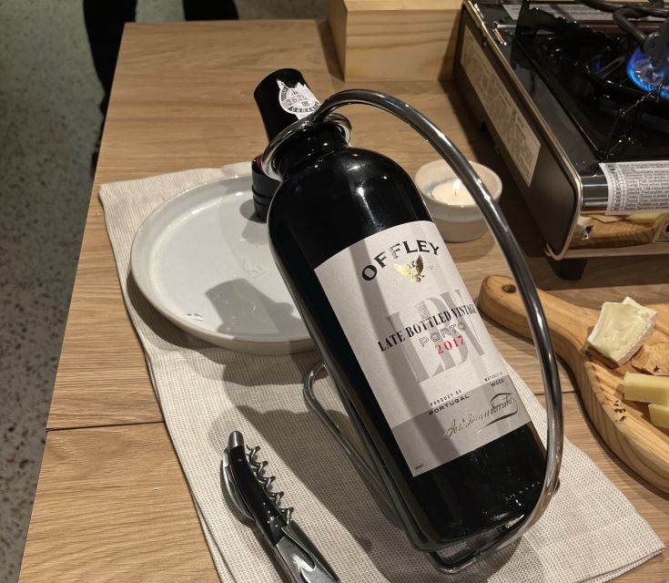 Port Wine class with 3 or 5 Port tasting and pairings - A friendly host makes the difference