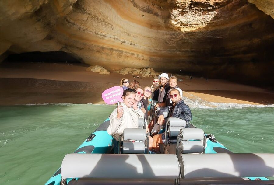 Portimão: Benagil Cave and Praia de Marinha Boat Tour - Meeting in Portimão without a scramble