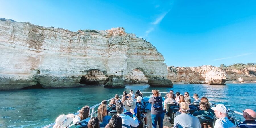 Portimão: Benagil Caves & Dolphins Watching with Biologist - Is $47 good value?