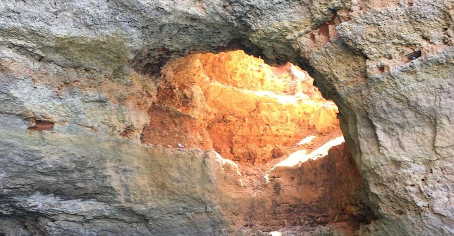 Portimão: Caves, Benagil and Algarve Coastline Boat Tour - Key points to know before booking
