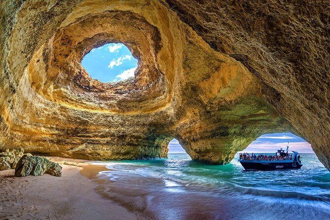 Portimão:Embark on Nature•Benagil and Dolphins•Biologist on board - Key details before you book