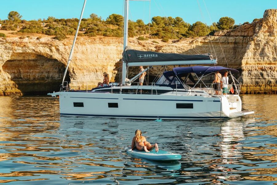 Portimao: Luxury Sail-Yacht Cruise with Sunset Option - Who should book this yacht cruise?