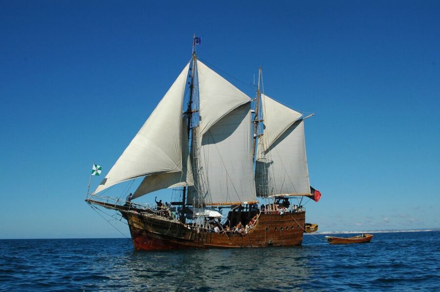 Portimão: Pirate Ship Cave Cruise - Onboard comfort, drinks, and family appeal