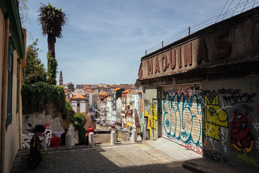 Porto: 2.5-Hour Private City Tour Off the Beaten Track - Street art, side streets, and architectural details