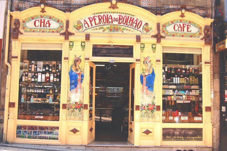 Porto: 3-Hour Food Tour - From pastel de nata to bifana