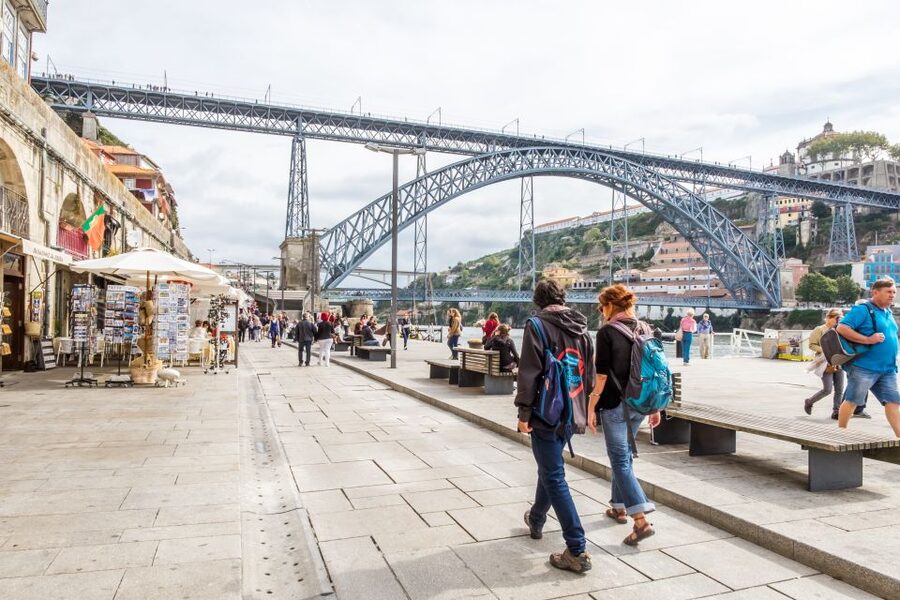 Porto: 3-Hour Guided City Highlights Walking Tour - What this Porto walking tour is really good at